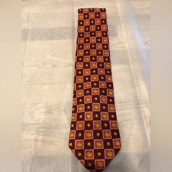 100% Silk Tie by Gianni Versace  Iconic Medusa pattern - Picture 9 of 11
